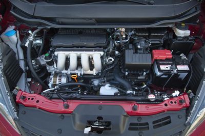 2012 Honda Fit Sport – Обновление компактного Хонда Фит